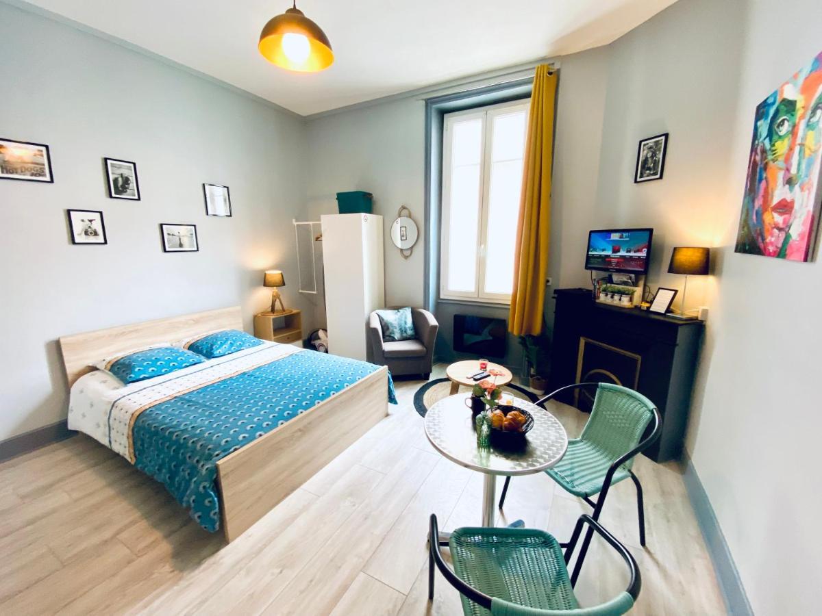 Studio Cosy Avec Jardin Roanne Exteriér fotografie