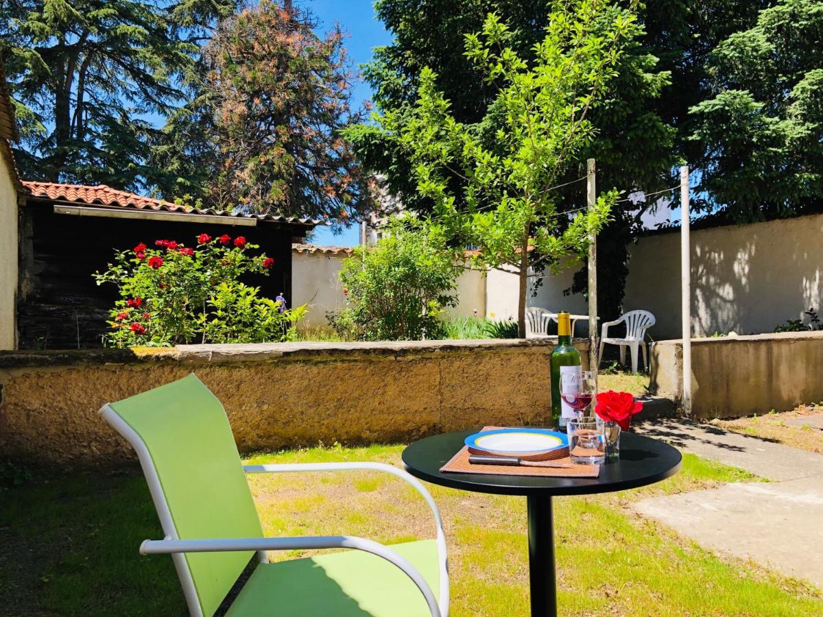 Studio Cosy Avec Jardin Roanne Exteriér fotografie